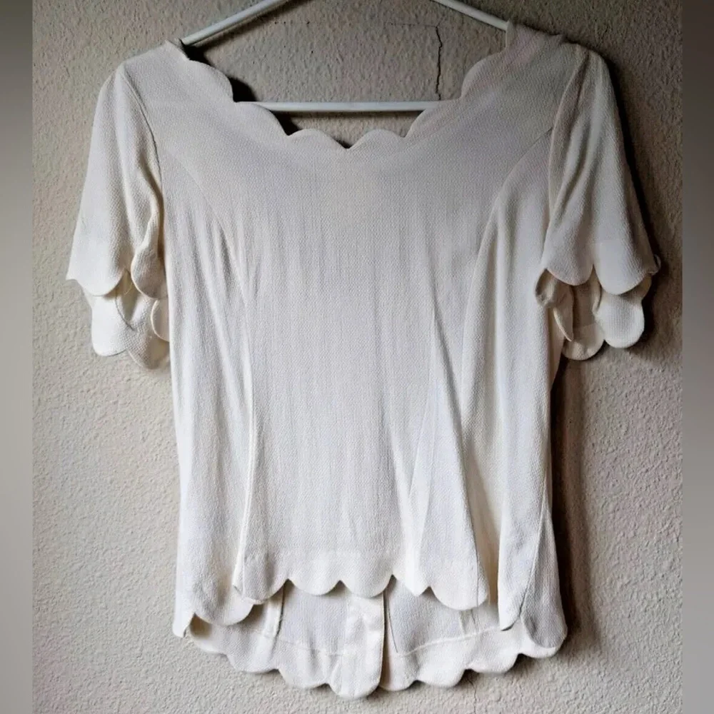 Anthropologie Scalloped Ivory Top 🩵 - Picture 3 of 6